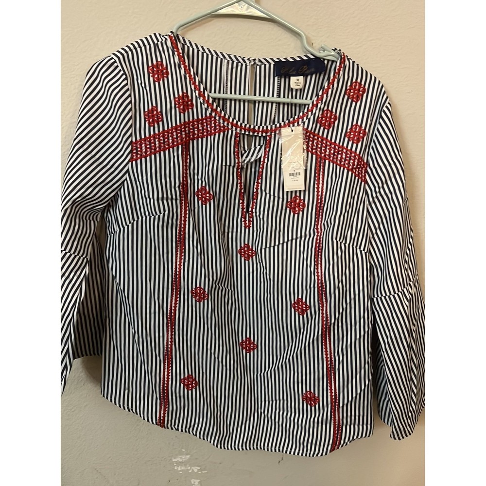 Nwt-Francesca's shirt